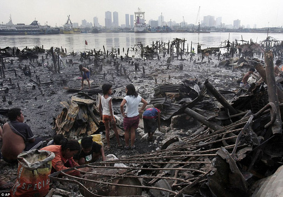 Incendio en Filipinas deja a 10 mil personas sin hogar