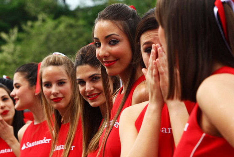 Las azafatas gupas de Fórmula 1 Cataluña, España, deporte