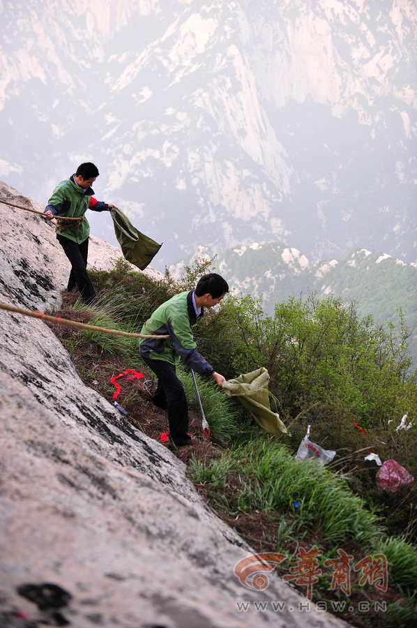El trabajo más peligroso del mundo: limpiador de la Montaña Huashan