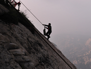 El trabajo más peligroso del mundo: limpiador de la Montaña Huashan