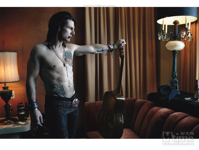 Tom Cruise posa para la revista《W》