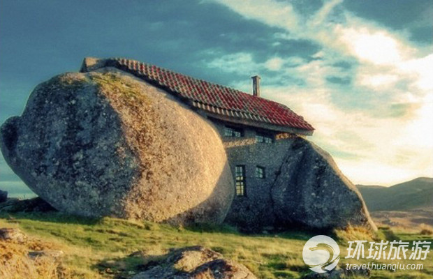 La casa de piedra en el monte Fafe (Portugal)