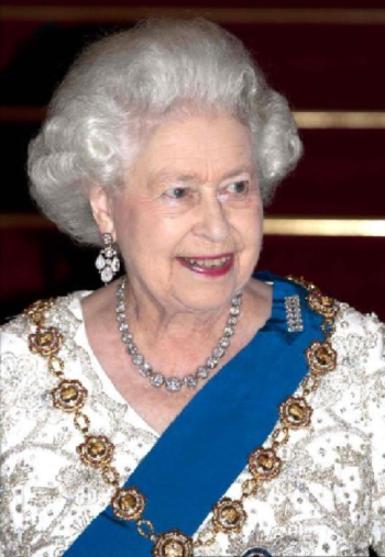 Las joyas lujosas de la reina Elizabeth II