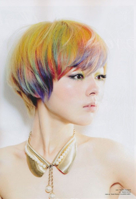 El estilo de pelo colorido está de moda