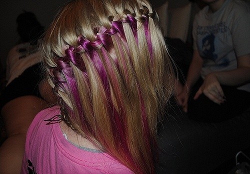 El estilo de pelo colorido está de moda