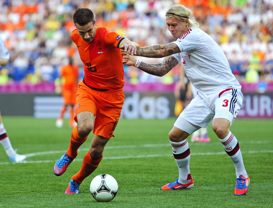 Dinamarca vence a Holanda en Euro 2012