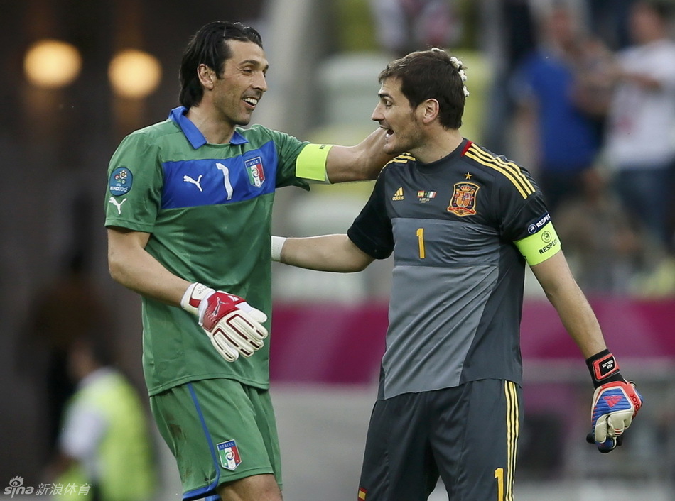 España debuta con empate 1-1 ante Italia en Eurocopa