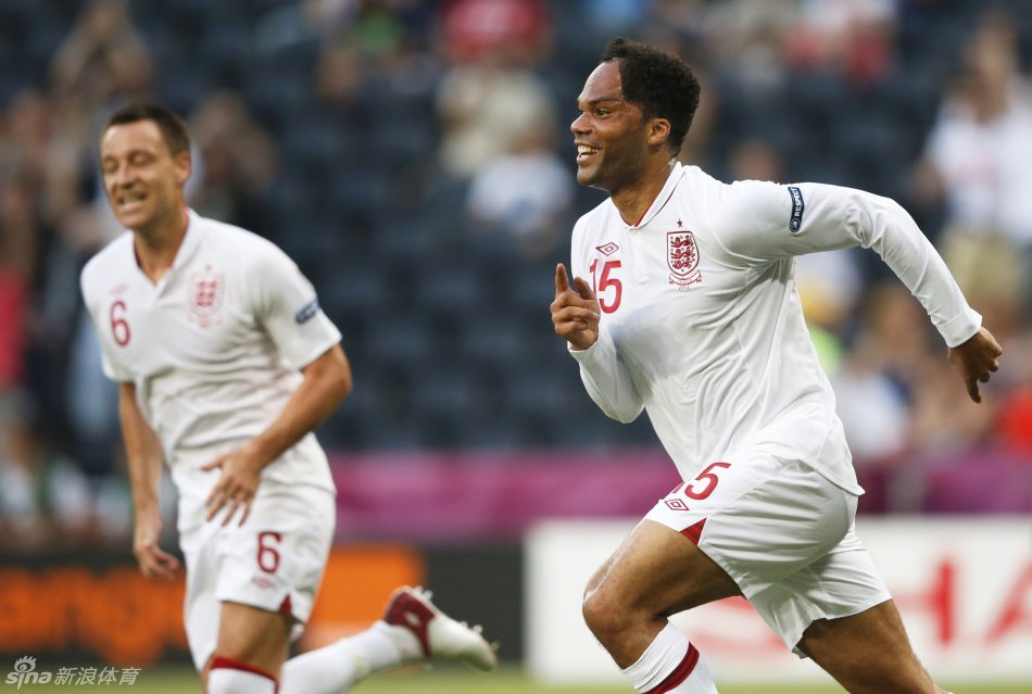 Euro 2012: Inglaterra empata 1-1 con Francia en primer juego de grupo