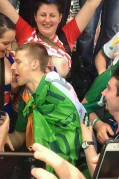 Momentos eróticos de las aficionadas en EURO