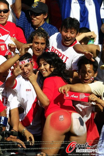 Momentos eróticos de las aficionadas en EURO