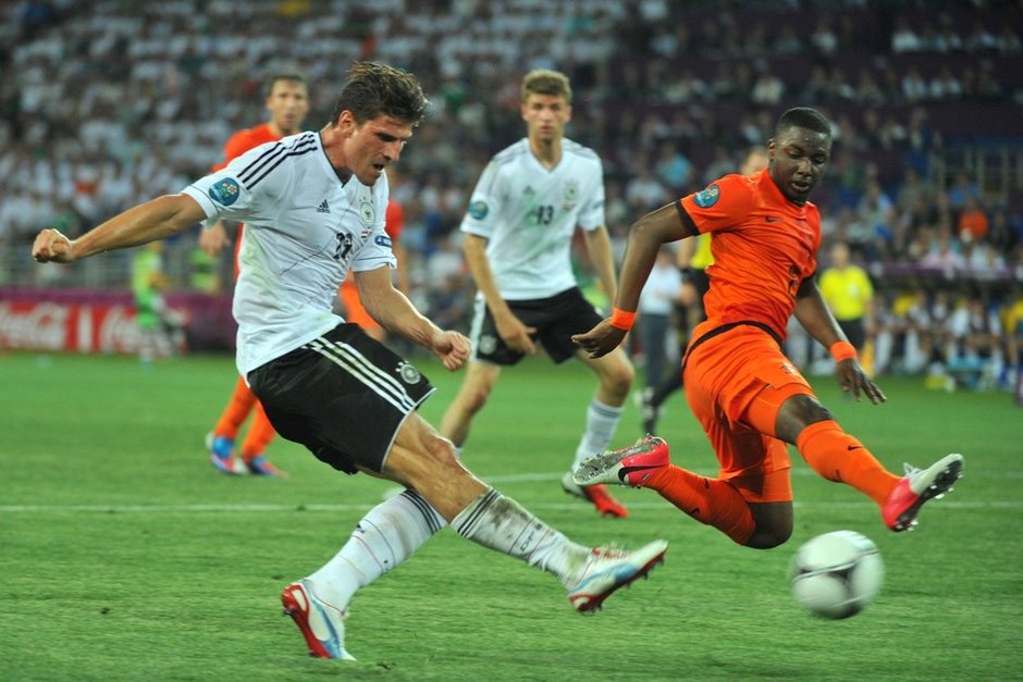 EURO 2012: Alemania supera 2-1 a Holanda en Grupo B