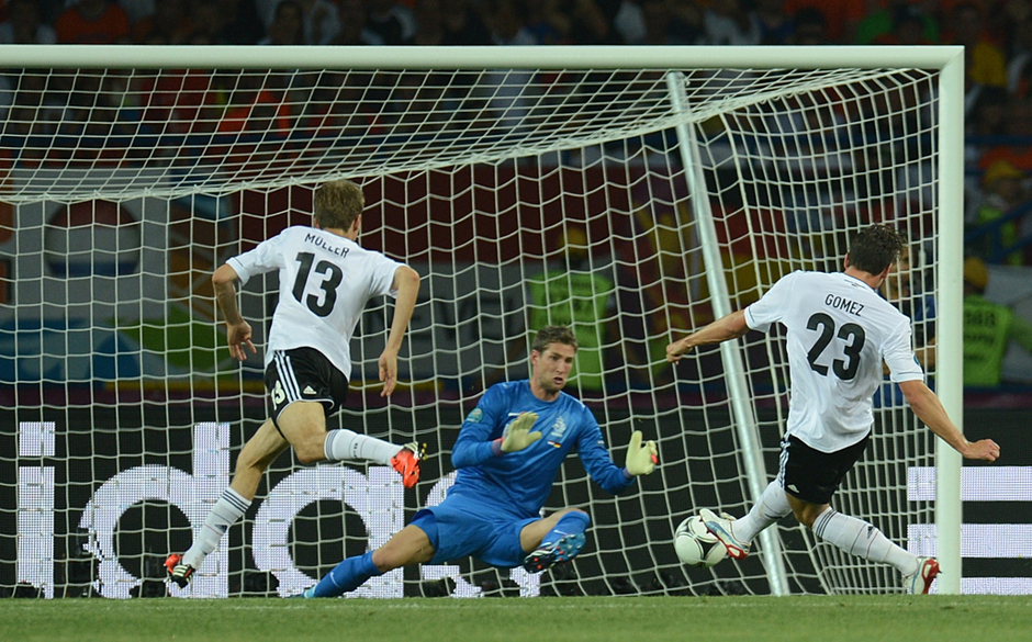 EURO 2012: Alemania supera 2-1 a Holanda en Grupo B