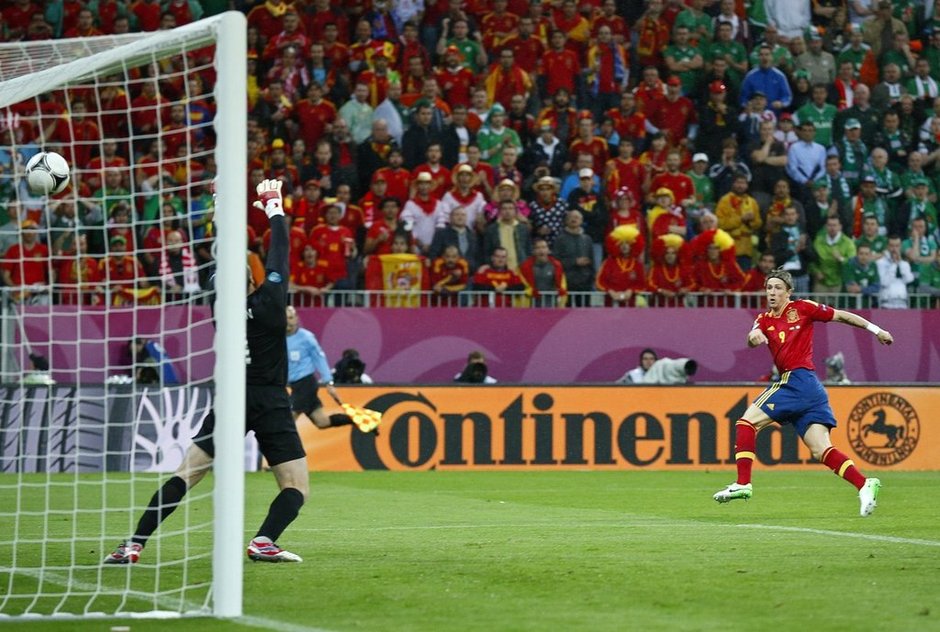 Eurocopa: España golea 4-0 a Irlanda y la elimina