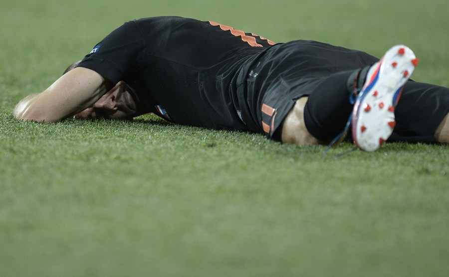 Lloran Sneijder y Robin, ¡adiós Holanda! 