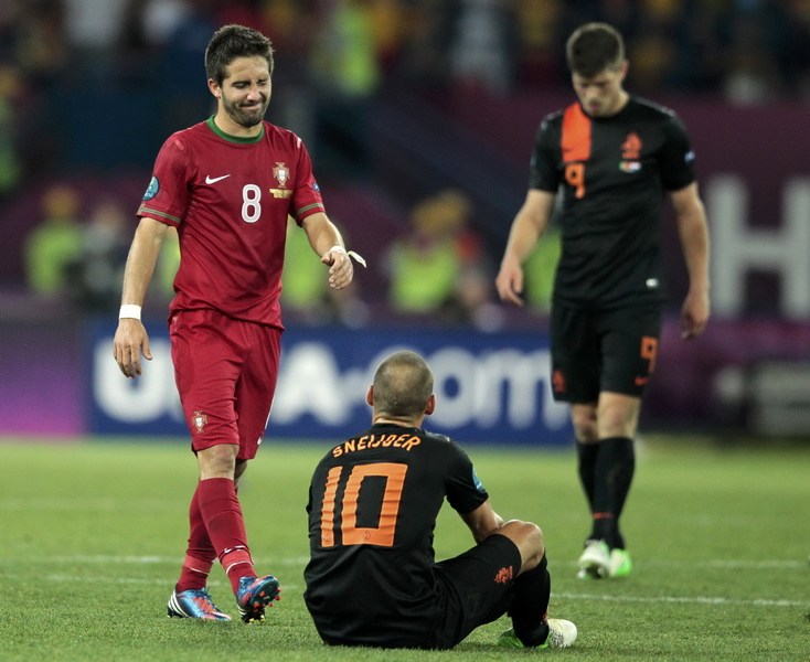 Lloran Sneijder y Robin, ¡adiós Holanda! 