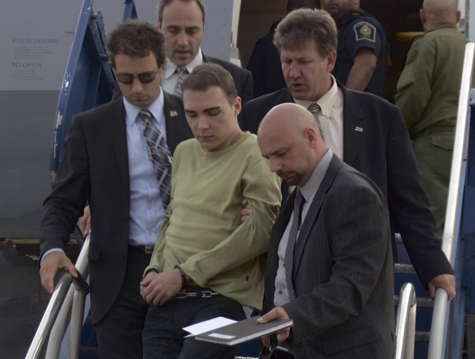 Luka Rocco Magnotta, &apos;el caníbal de Montreal&apos;, fue extraditado a Canadá 