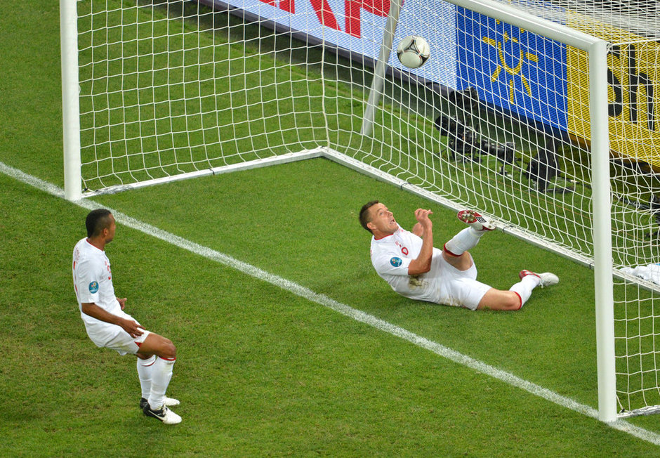 EURO 2012: Inglaterra vence a Ucrania y se cita con Italia en cuartos