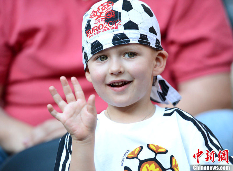 Diez niños aficionados más chulos en Eurocopa