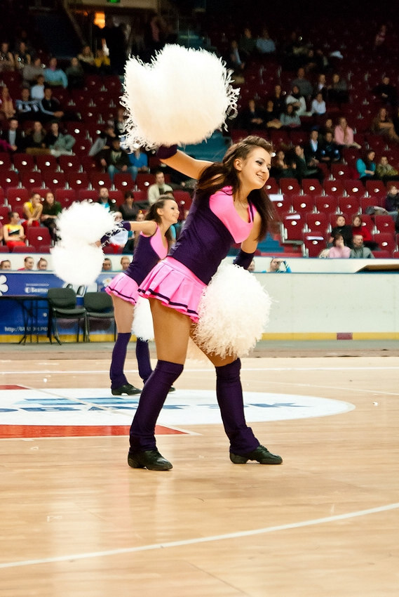 Hermosas porristas de las universidades rusas 22