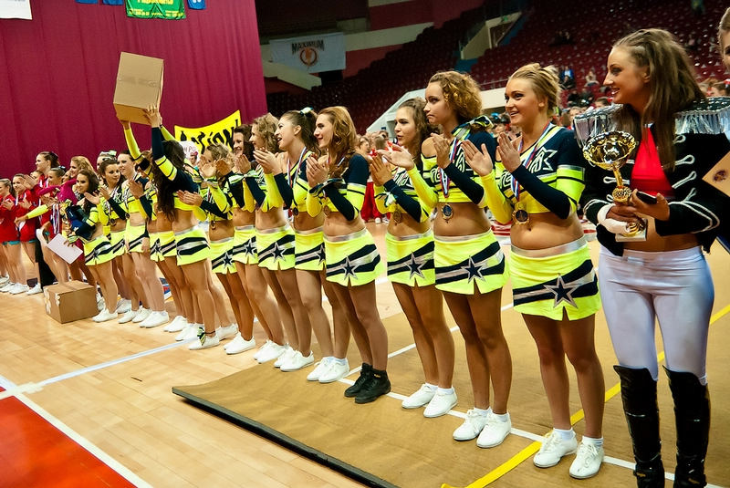 Hermosas porristas de las universidades rusas 25