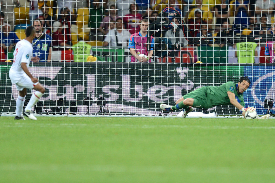 EURO 2012: Italia vence a Inglaterra 4-2 en penales