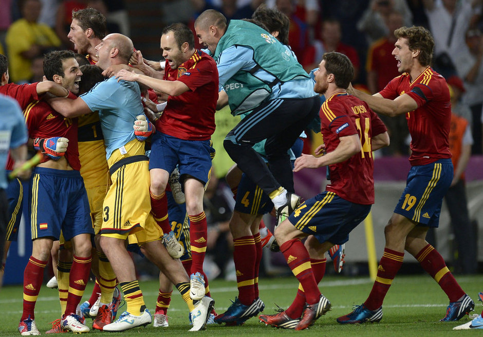 España llega a la final tras vencer 4-2 en penales a Portugal