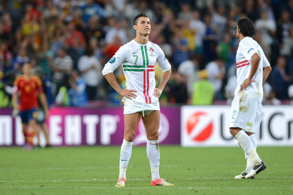 España llega a la final tras vencer 4-2 en penales a Portugal