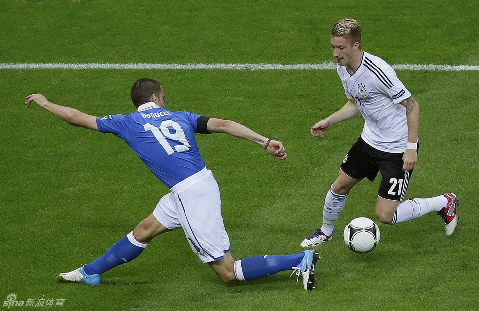 EURO 2012: Italia elimina a Alemania con 2-1 y entra en el final