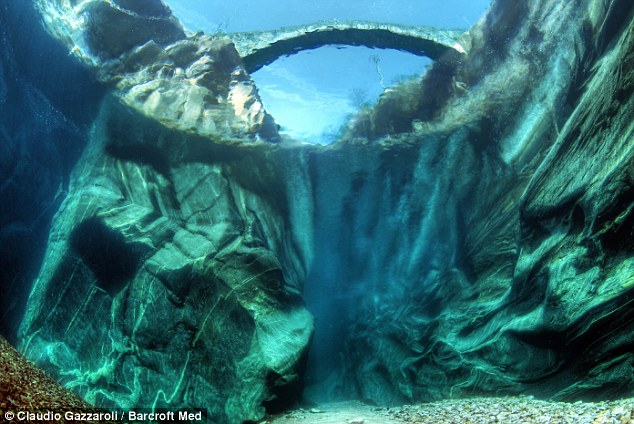El rio suizo transparente como el cristal 1