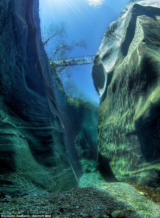 El rio suizo transparente como el cristal 3