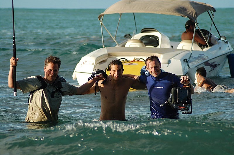 Imágenes detrás de la cámara de Man vs Wild