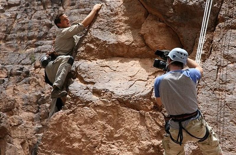 Imágenes detrás de la cámara de Man vs Wild