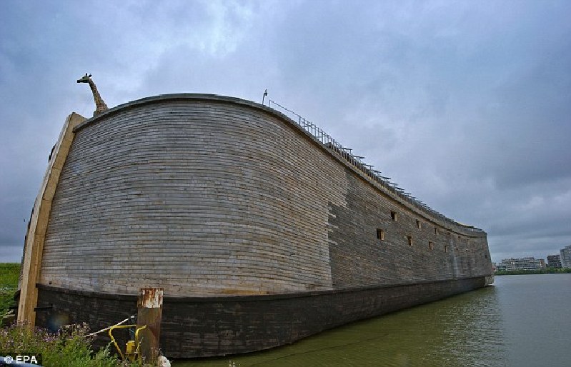 Construyen una réplica del arca de Noé en Holanda