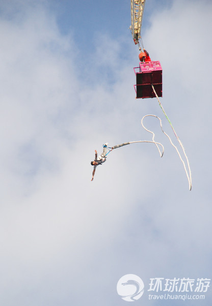 Top 15 sitios más vertiginosos para el salto de puenting en el mundo 11