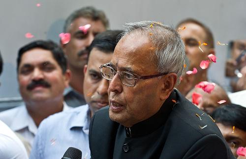 Pranab Mukherjee, ex ministro de Finanzas gana elecciones presidenciales de la India