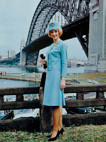 La azafata de Aerolínea de Australia en los años 60 en Siglo XX