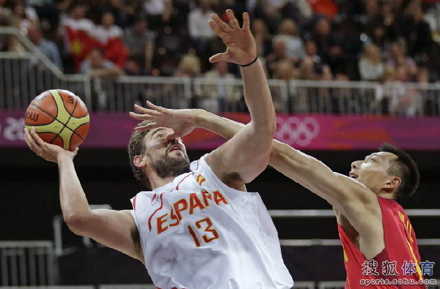 LONDRES 2012: Yi Jianlian anota 30 puntos en derrota de China 81-97 ante España