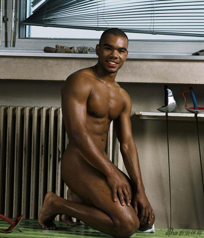 Fotos sensuales de los esgrimistas franceses desnudos