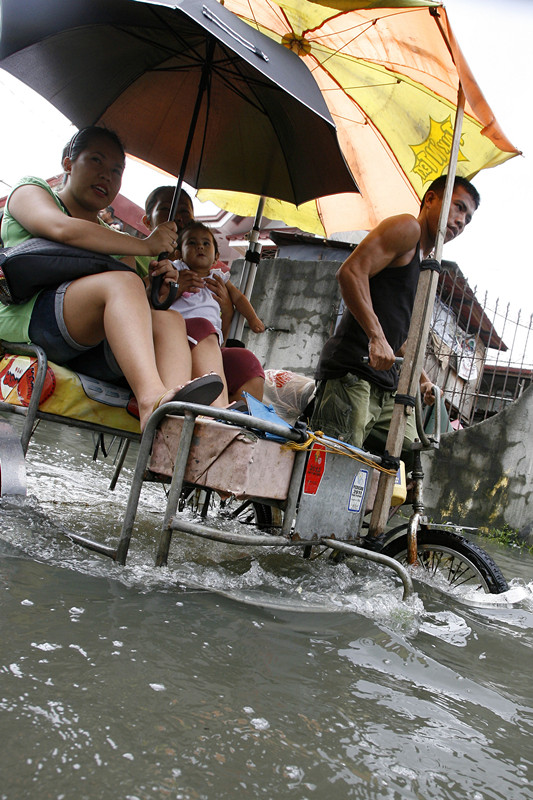 Al menos 12 muertos por la tormenta tropical ‘Saola’en Filipinas