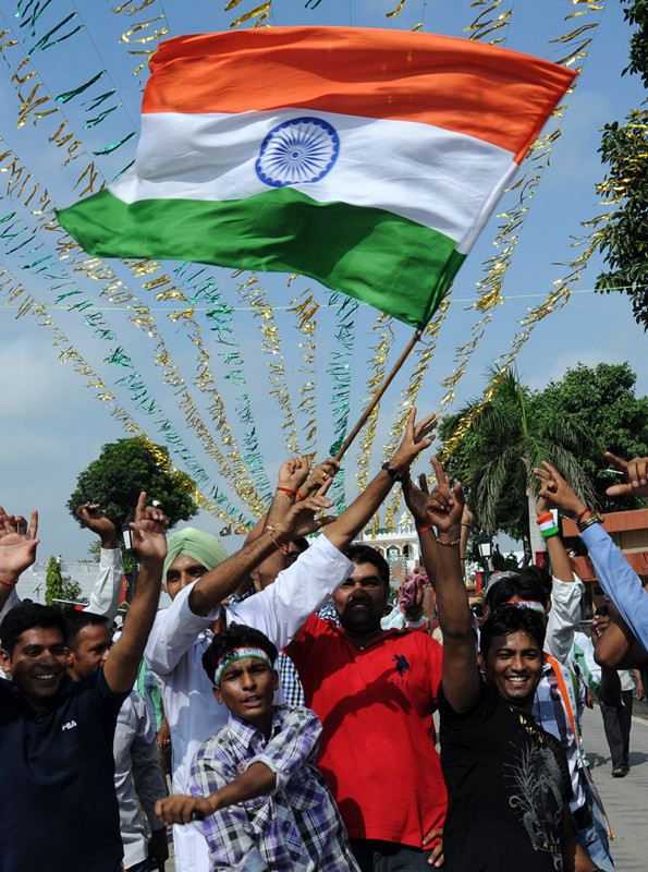 La India Celebra El Aniversario De Su Independencia Spanish China