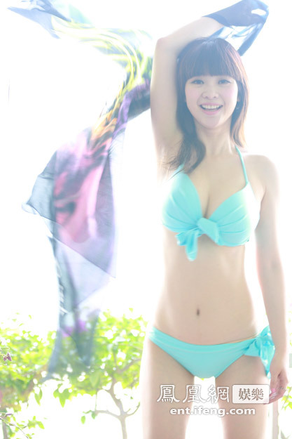 Fotos de bikini de Liu Yan 6