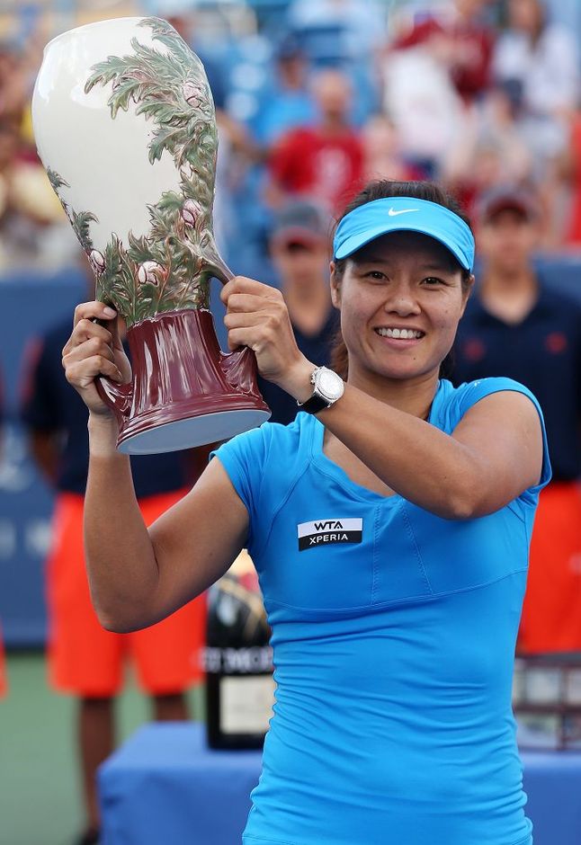 Tenista china Li Na vence a Kerber y gana título en Cincinnati‎