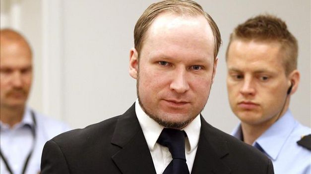 Breivik, un enfermo víctima de sus delirios o un frío asesino