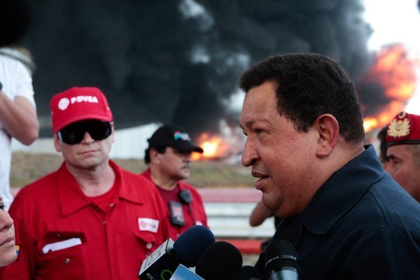 Explota un tercer tanque en refinería venezolana