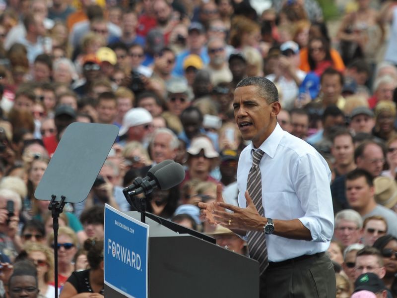 Obama inicia recorrido de campaña previo a la convención de su partido