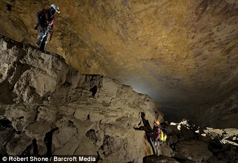 La cueva más profunda del Globo revela sus secretos mediante 200 exploradores 5