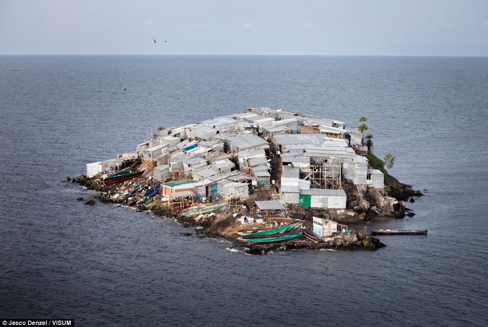 Migingo, una diminuta isla africana habitada por demasiados residentes 1