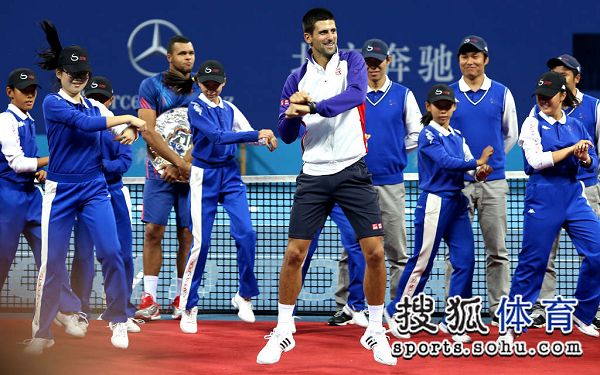 Djokovic baila ‘Gangnam Style’