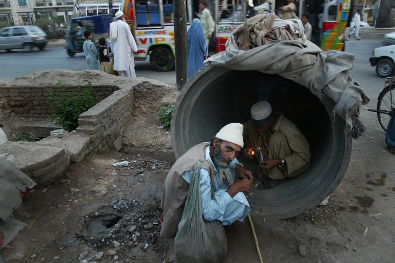 Documental: los usuarios de drogas en Pakistán