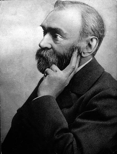 Los solteros famosos en la historia humana,Vincent Van Gogh ,Christian Andersen ,Nobel , Jane Austen ,Beethoven ,Voltaire ,Isaac Newton,Elizabeth I,Leonardo da Vinci ,Plato 